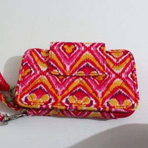 Disney Vera Bradley Bouncing Bouquet Smartphone Wristlet NWT